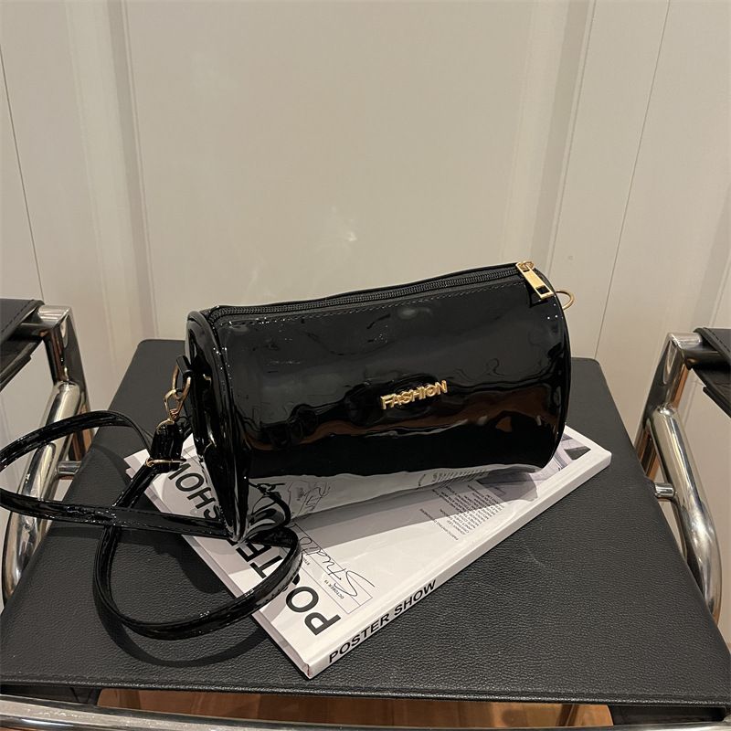 Vintage Ethnic Pattern Cylinder Bag for Women, Fashion Wide Strap Small Underarm Crossbody Purse, Trendy Retro Shoulder Handbag for Daily Dating Shopping
