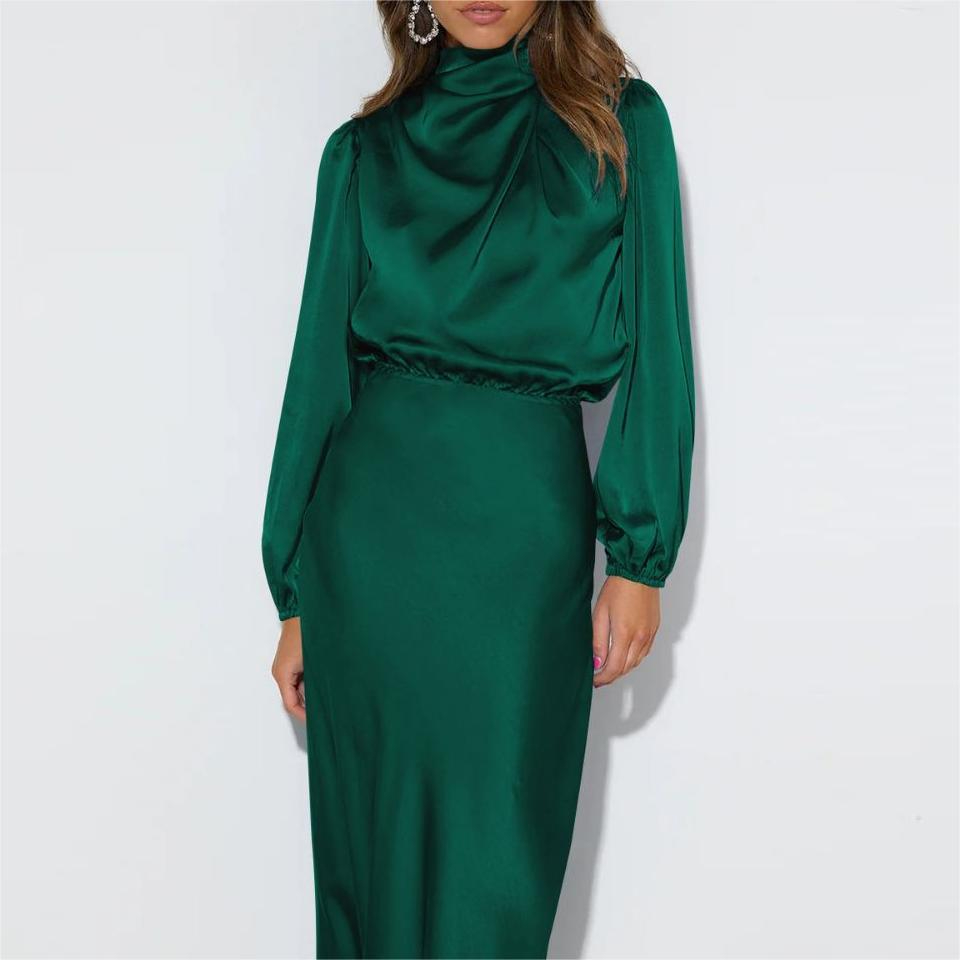 GQTG Women's Autumn New Satin Long-Sleeved Loose Dress Temperament Elegant Evening Dress