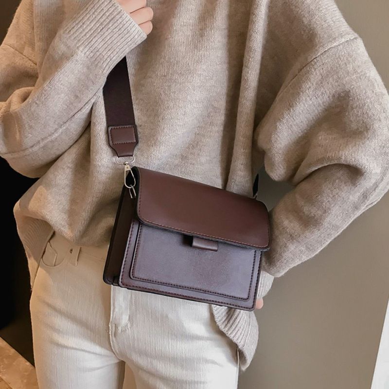 French niche bag foreign armpit bag female bag wholesale 2023 new fashion toting Instagram shoulder bag
