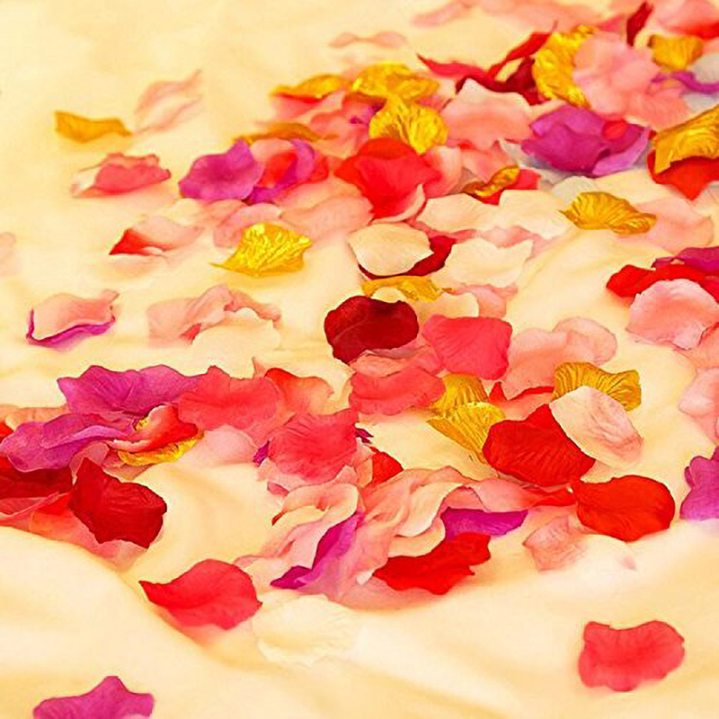100 PCS Silk Flower Rose Petals for Wedding Decorations
