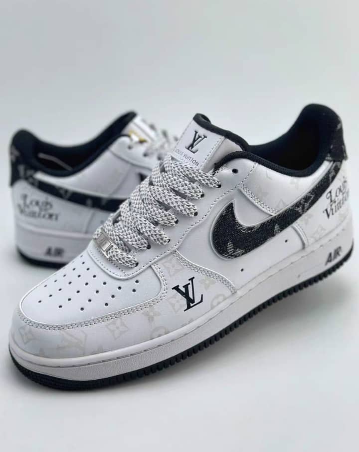 LOUIS VUITTON Mid-Top Shoes High-Quality and Durable