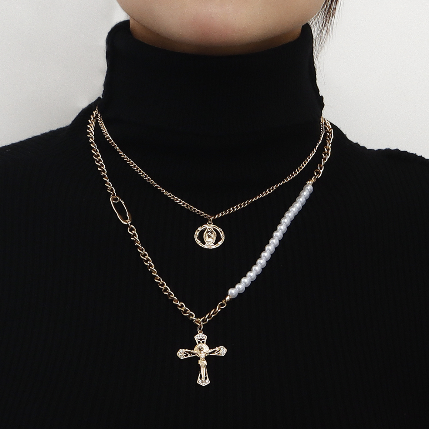ZW2440 Women's Fashion Pearl Patchwork Cross Sweater Chain, Double Layer Collarbone Chain