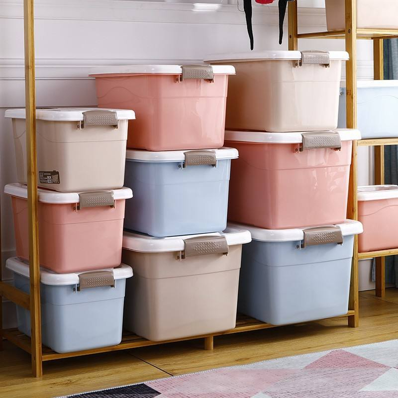 Large Capacity Plastic Storage Box, Multipurpose Stackable Storage Bin with White Latching Lid and Handle Clothes Storage Containers