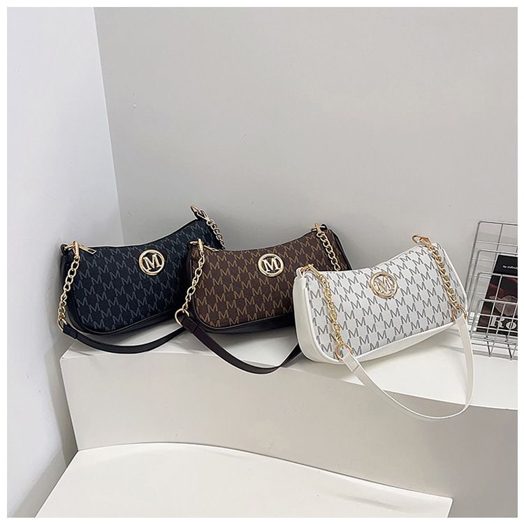 Niche Fashion Letter Print Crescent Bag for Women Stylish Unique Ladies Underarm Shoulder Bag Versatile Daily Crossbody Handbag for Shopping Dating Commute