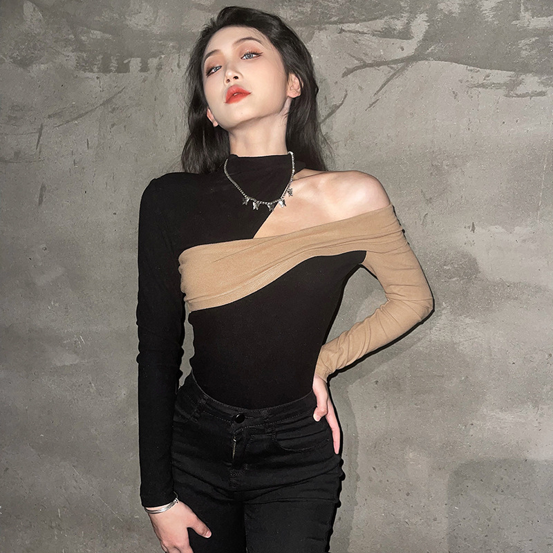 YQY688 Women's Fashion Sexy Slim Contrast Panels Off-the-Shoulder Show Collarbone Long Sleeve T-shirt