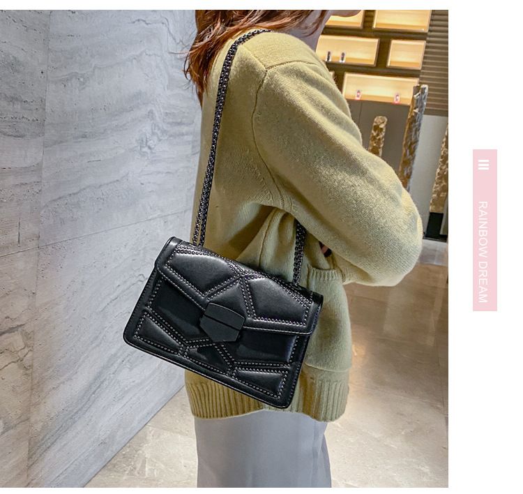 Black bag women's bag 2024 new fashion Korean version chain shoulder cross PU small square bag