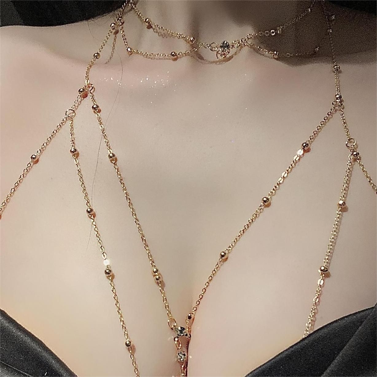 A733855535204A Women's Fashion Chain Body Chain Geometric Pendant Body Chain