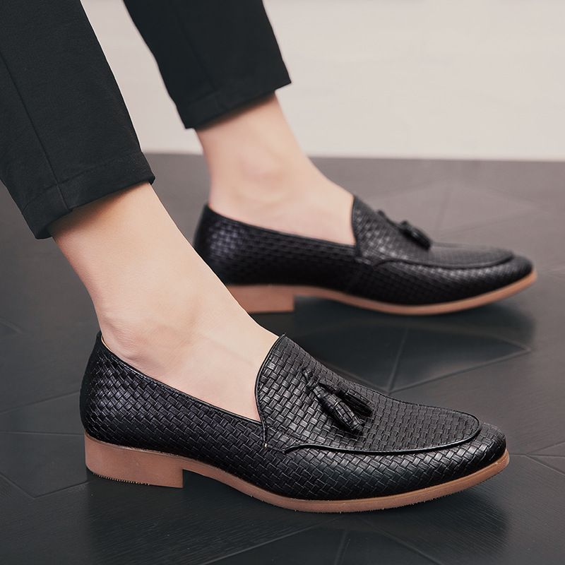 Cross-border 47 size 2025 Autumn new men's shoes, fashionable casual leather shoes, trendy men's fringed business small leather shoes