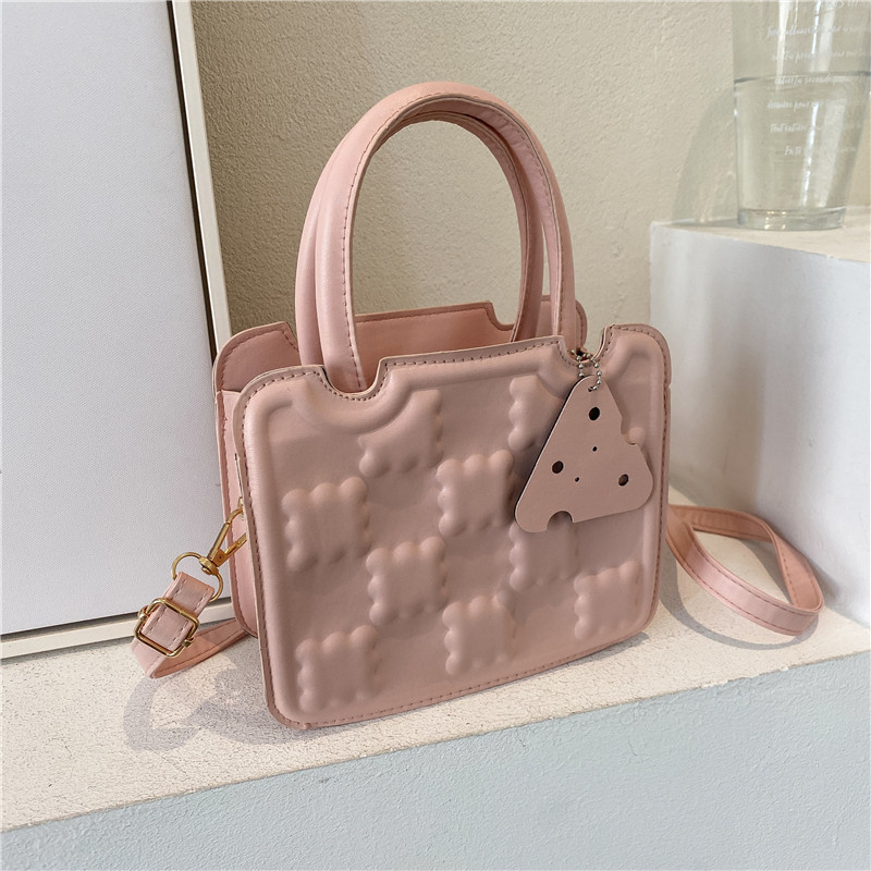 MC5546 Popular Fresh Biscuits New Women's Fashion Pressure Small Square Leather Handbag