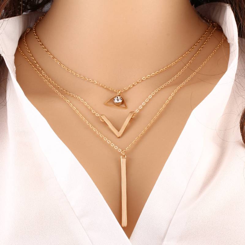 Fashion crystal sequin necklace temperament trend multi-layer metal pendant clavicle chain jewelryGold