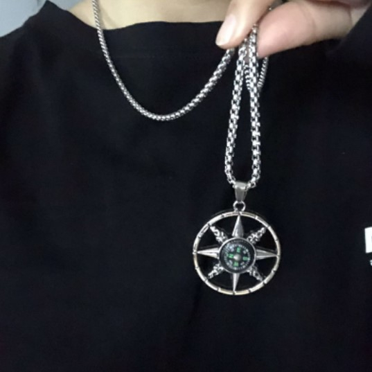 Europe street compass pendent necklace hip-hop individuality necklace