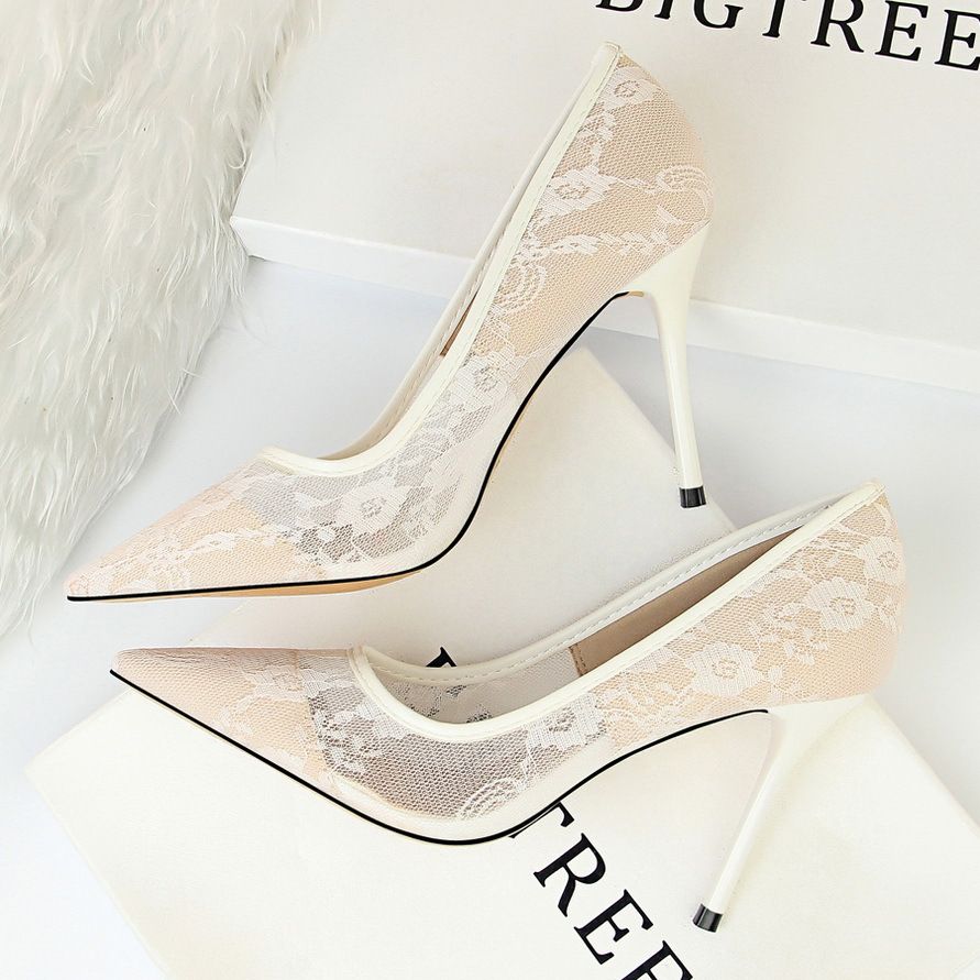 Europe and the United States sexy thin high heels women's shoes stiletto high heels shallow mouth pointed net hollowed lace single shoe 1853-1 