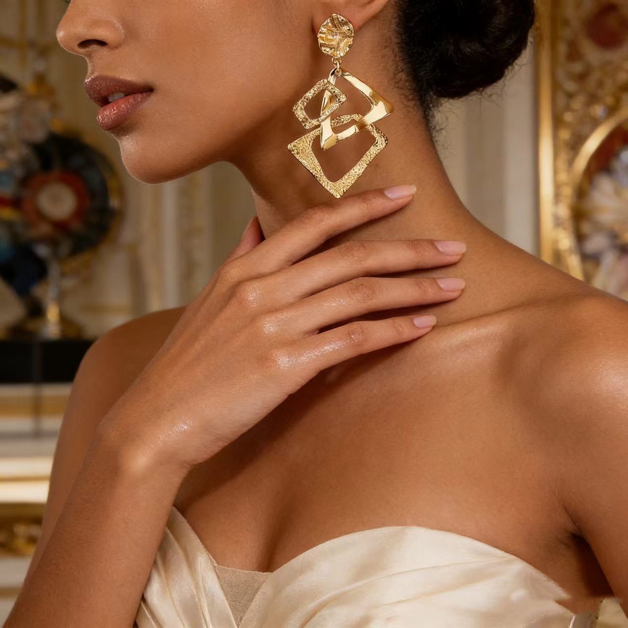 Modern Geometric Openwork Drop Earrings, Gold/Silver Tone with Hammered Texture, Layered Square Statement Earrings for Women, 2 Colors Available
