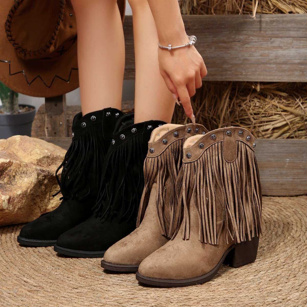 2025 AW Women's Pointed Toe Ankle Boots Chunky Heel Fringe Booties Studded Retro Boots Fashion Casual Shoes
