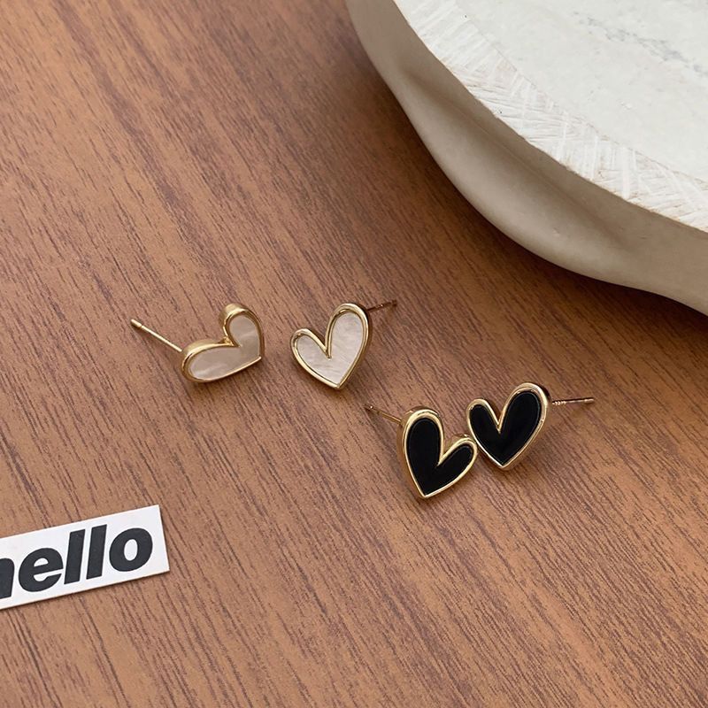 M50 Sweet Cool Wind Black Heart-shaped Earrings For Women Jewelry