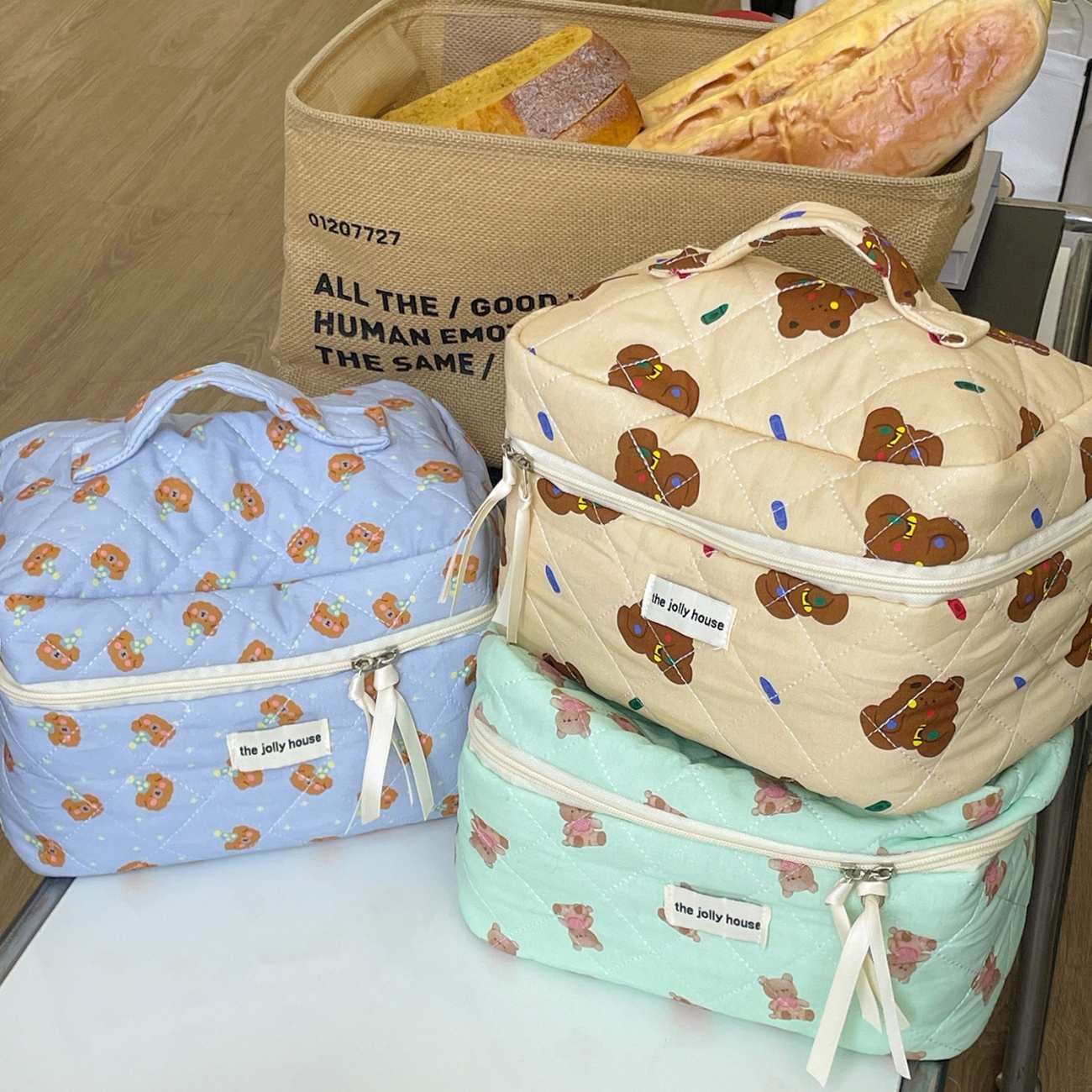 Cute Gummy Bear Print Cosmetic Bag Portable Travel Makeup Organizer Large Capacity Quilted Toiletry Pouch with Handle for Women
