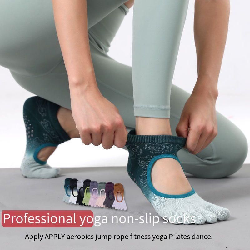 Women Gradient Five Toe Yoga Socks Non Slip Silicone Grip Cutout Back Split Toe Pilates Training Socks Breathable Thin Indoor Fitness Dance Workout Anti Slip Barefoot Socks One Size Multi Gradient Colors Sport Training Socks For Ladies
