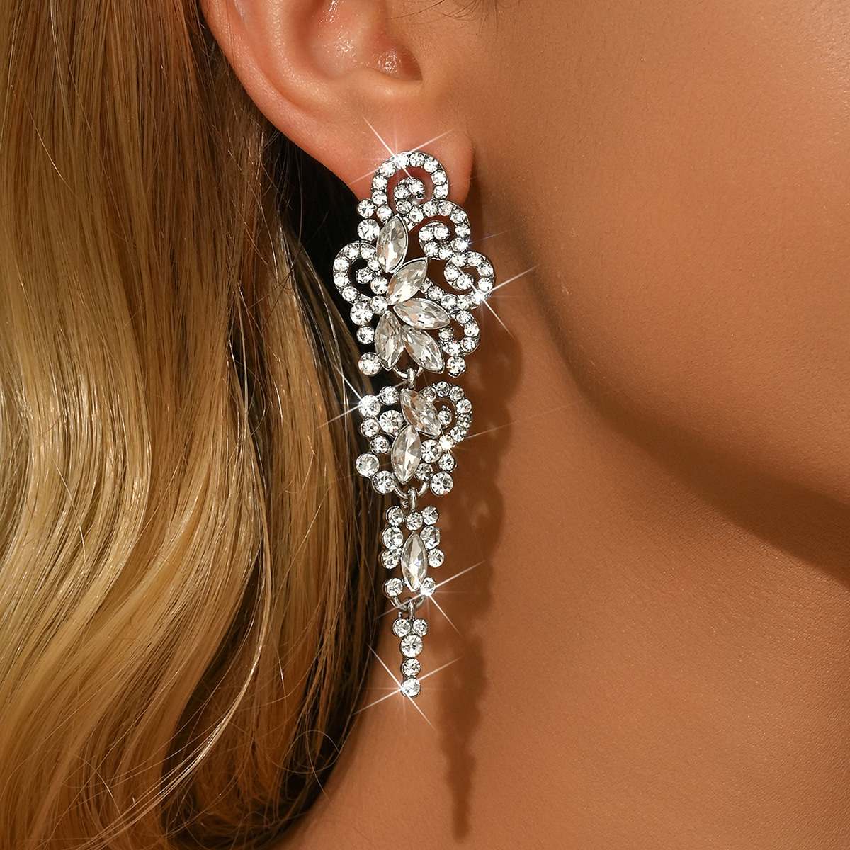 Vintage Hollow Scroll Crystal Dangle Earrings Full Paved Marquise Round Rhinestone Long Drop Earrings Elegant Bridal Wedding Alloy Statement Ear Jewelry Sparkly Chandelier Pendant Earrings For Women Evening Banquet Formal Gown Fashion Accessories Gift
