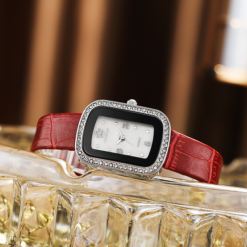 PD671-0308 Creative Belt Quartz Women's Watch Versatile Small Fresh Watch for Women