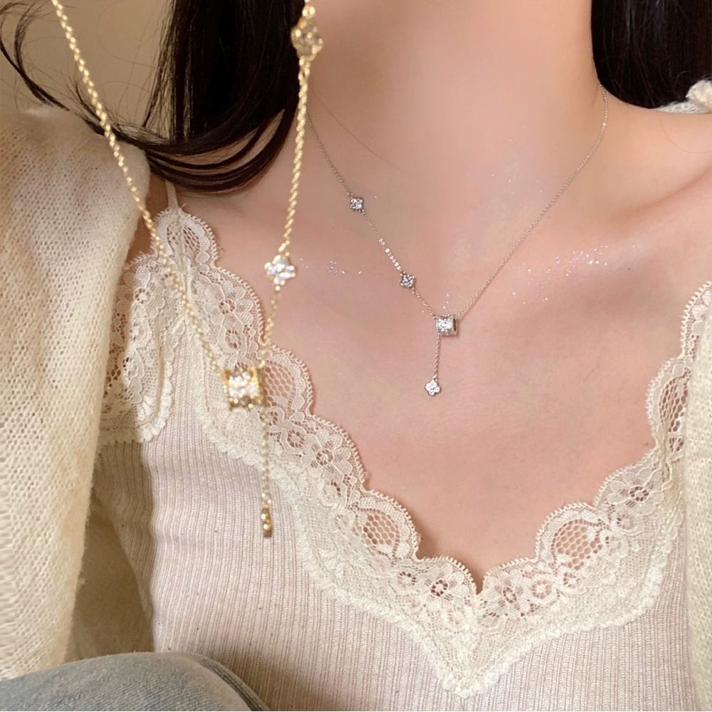 Exquisite Four-leaf Clover Tassel Necklace, Luxury Geometric Shape Neck Jewelry, Sweet Stylish Versatile Clavicle Chain for Party Commute Dating