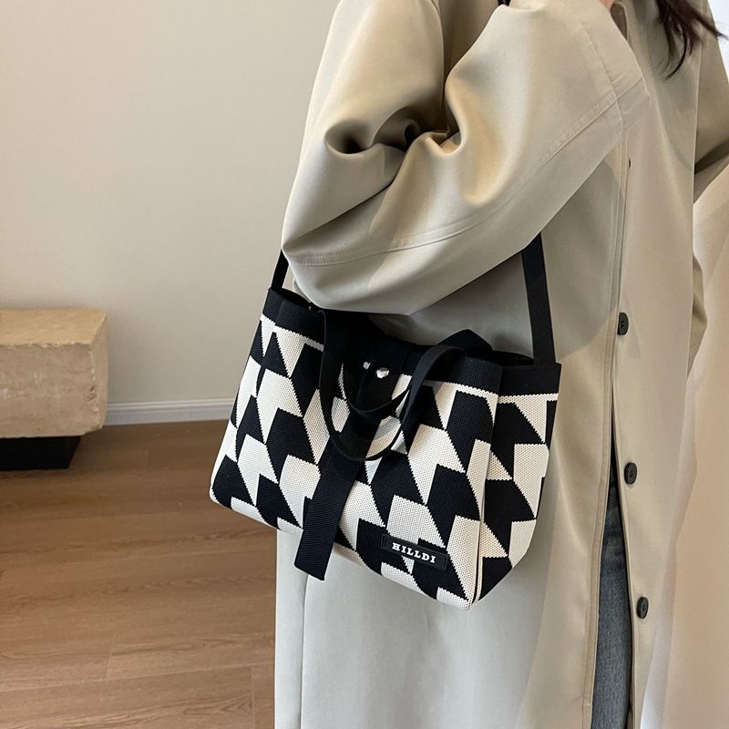 2396 Women's New Autumn Checkered Crossbody Bag Button Small Square Bag