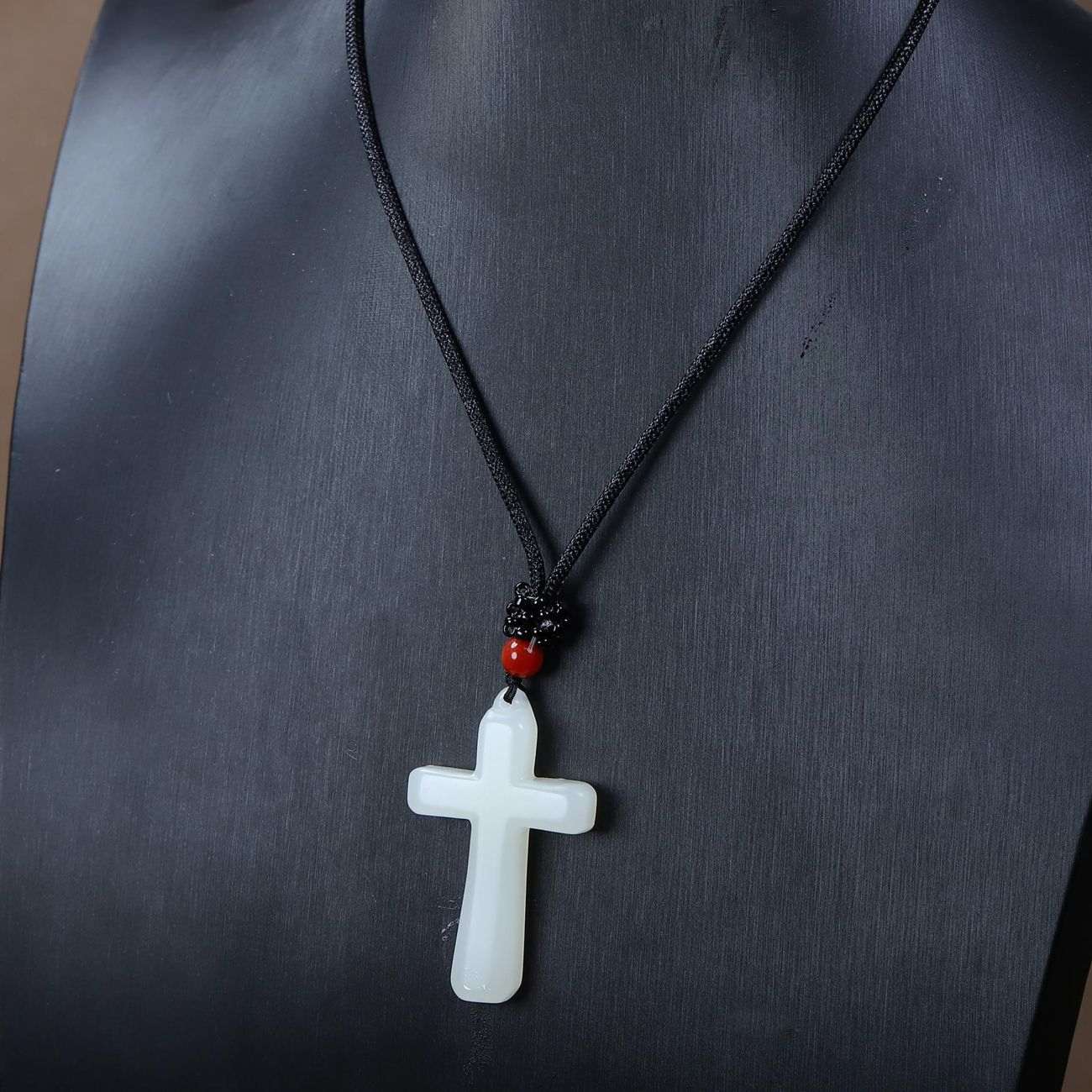Xinjiang Hetian jade, white jade, jasper cross, pendant suet white jade, cross necklace men and women style.