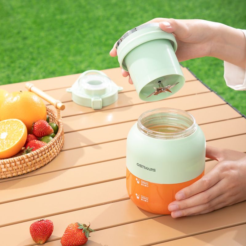 Multi-functional Portable Juicer - 600ML Large Capacity Juice Cup, Juicing and Blending in One