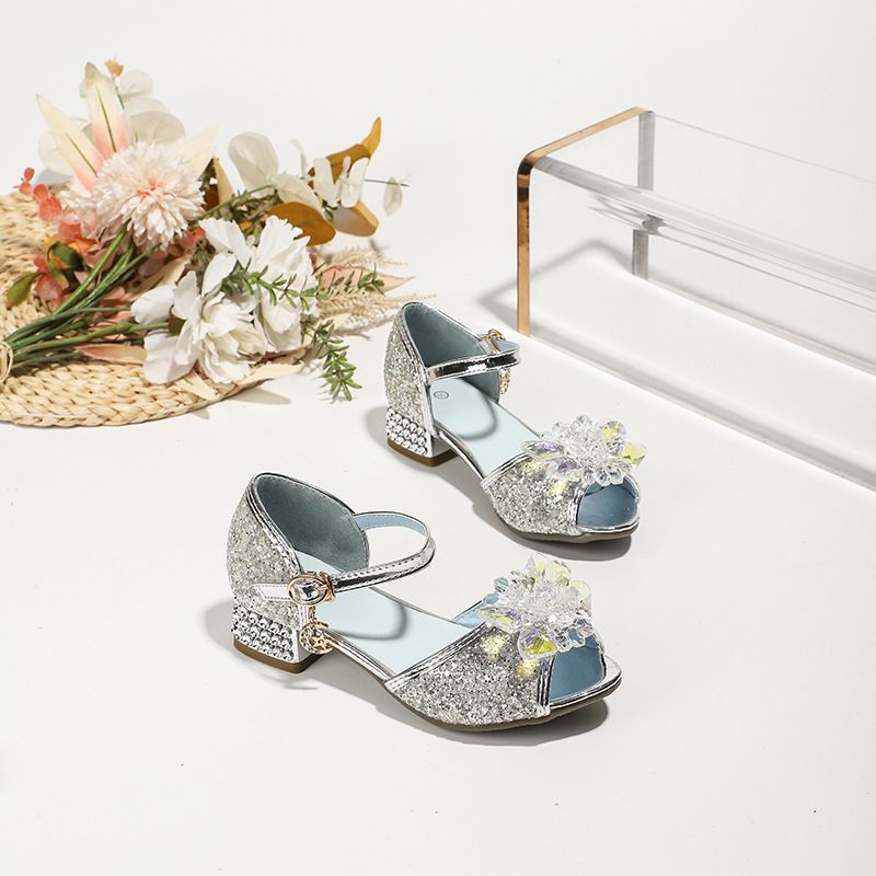 Dress Shoes Girls' High-Heeled Sandals Summer New Children's Crystal Shoes Children's Soft Soled Snow Princess Shoessilver A