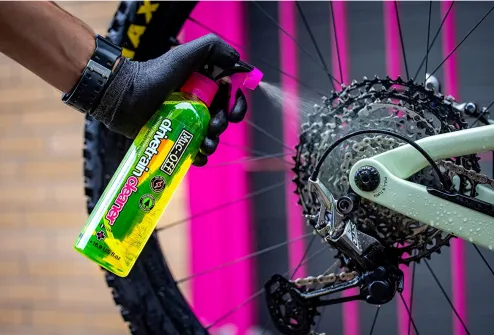 Muc-Off Ultimate Bicycle Cleaning Kit - Must-Have Kit to Clean, Protect and  Lube Your Bike - Includes Bike Cleaner, Bike Protect, Brushes and More