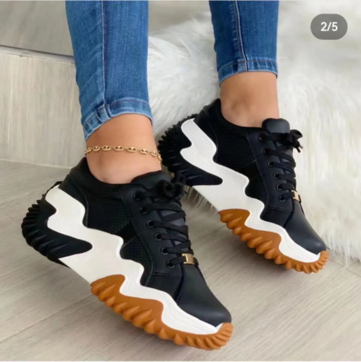 Foreign trade low top sneakers women autumn new 43 large size Europe and the United States leisure thick sole serrated dad shoes single shoes