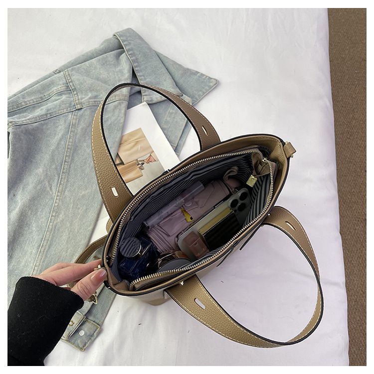 Miss DG 2025 new fashion texture bag casual trend large capacity shopping bag handbag