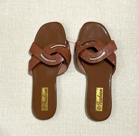 Women's Slippers Open Toe Casual Flat Sandals Beach Flip Flops  Sizeiable Summer Slippers
DEEP BROWN ,SIZE (39)