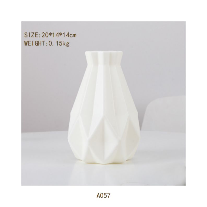 Vase ornaments living room flower arrangement American dining table modern luxury wind home TV cabinet dried flowers soft decorations plastic bottles group 5