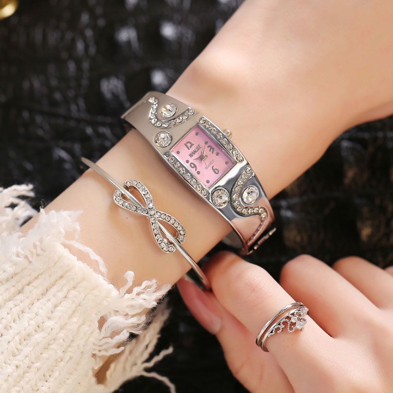 Women Watches Luxury Rose Gold Bracelet Watch Women'S New Square Bracelet Diamond Retro Gold Watch
