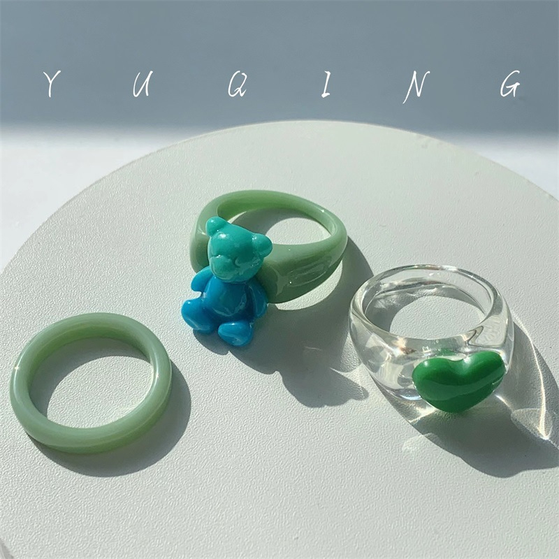 Korean retro two-color resin bear ring teenage green love finger ring ins wind 3 pieces set index finger ring

