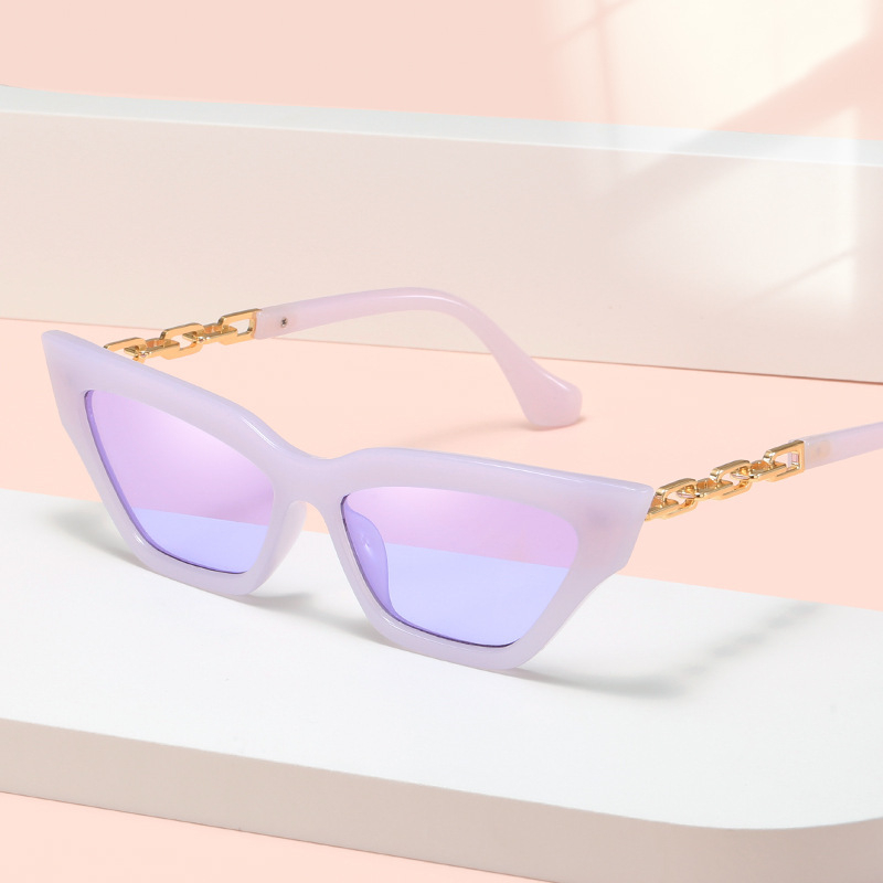 2110 Fashion Cat Eye Jelly Green Purple Sunglasses Women Retro Chain Decoration Shades UV400 Trending Men Gradient Sun Glasses