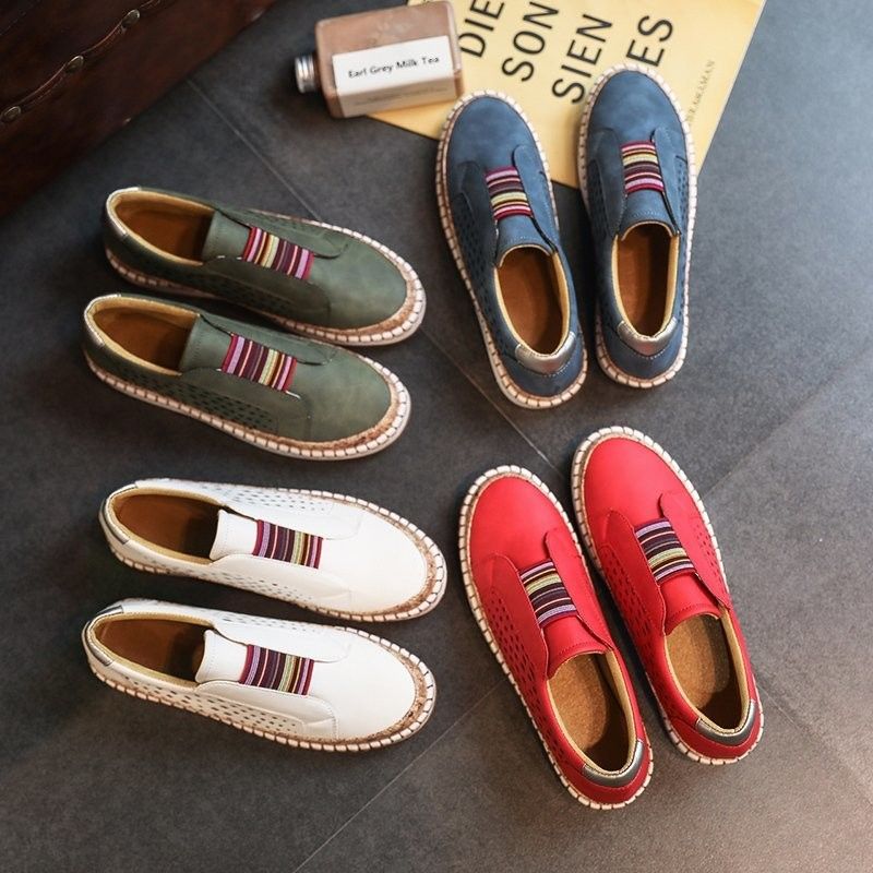 2025 Women's Retro Hollow-Out Flats Plus Size Slip-On Loafers Versatile Casual Shoes Breathable Lazy Shoes