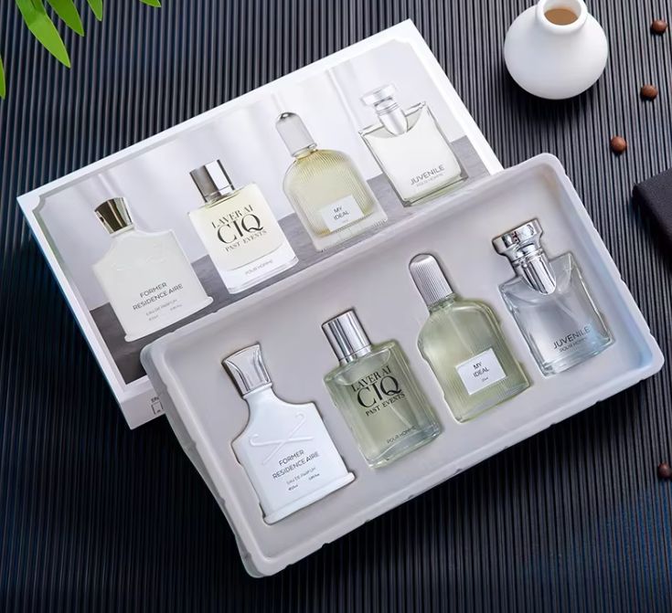 4pcs Men's Long-lasting Light Fragrance Cologne Gift 4X25ml Set Gift Box 