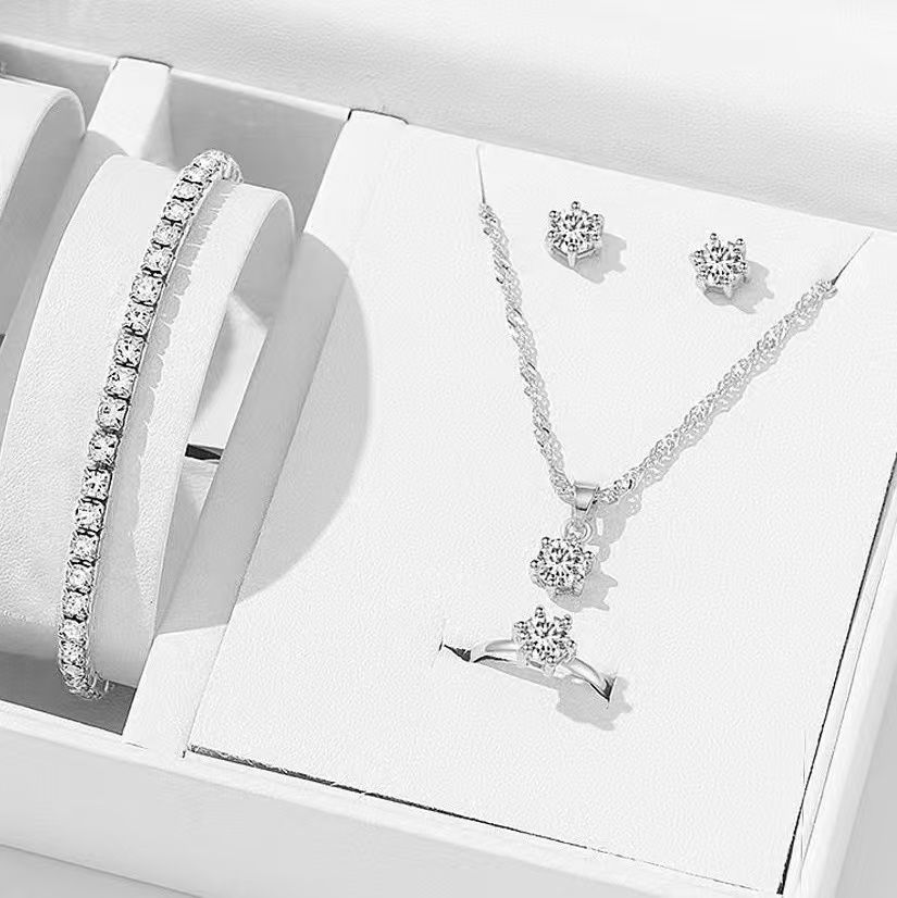 6PCS Set Luxury Watch Women Ring Necklace Earring Rhinestone Fashion Wristwatch Casual Ladies Watches Bracelet Set Clock5Pcs Silver Jewelry Set