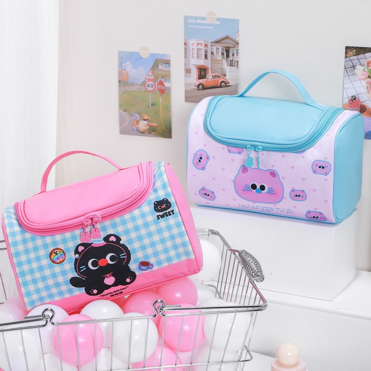 New Cute Cartoon Cat Handheld Cosmetic Bag, Large Capacity High-Value Portable Storage Bag for Girls
