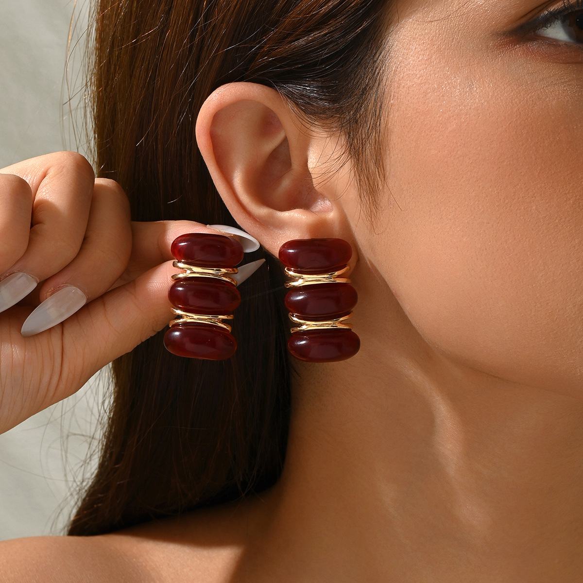 Chic Layered Red Resin Stud Earrings, 3.5cm Gold Trimmed, Modern Minimalist Statement Earrings, Lightweight Daily Wear Jewelry for Women
