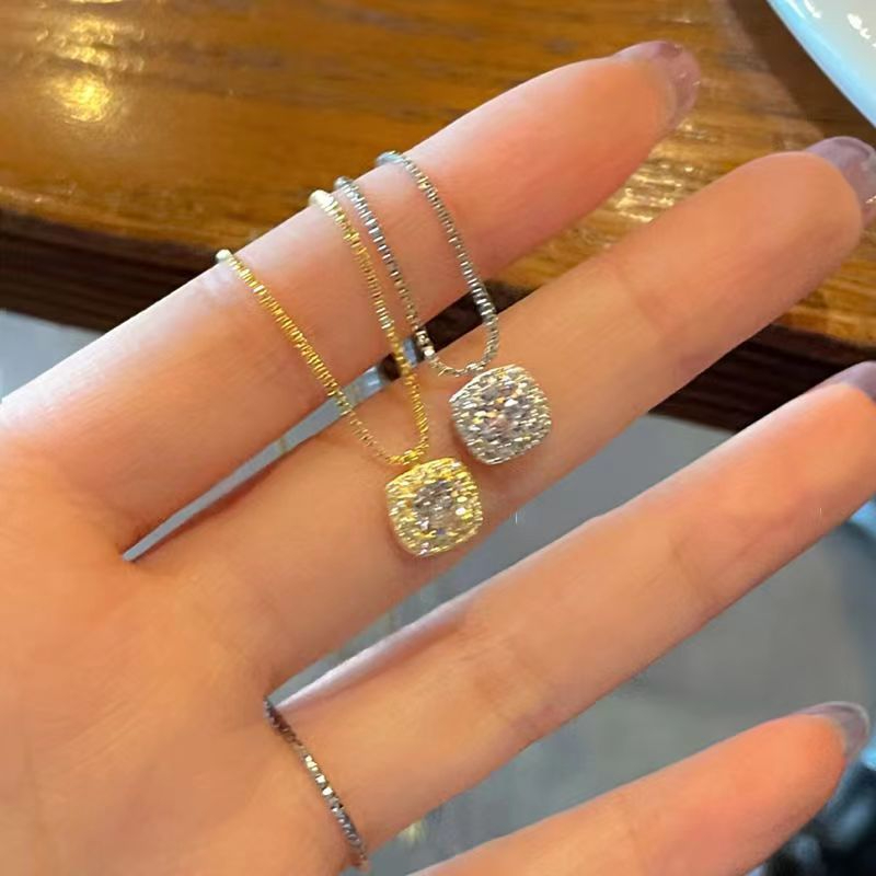 A78 Women Gold Color Chains Shiny Crystal Pendants Necklace Party Wedding Jewelry