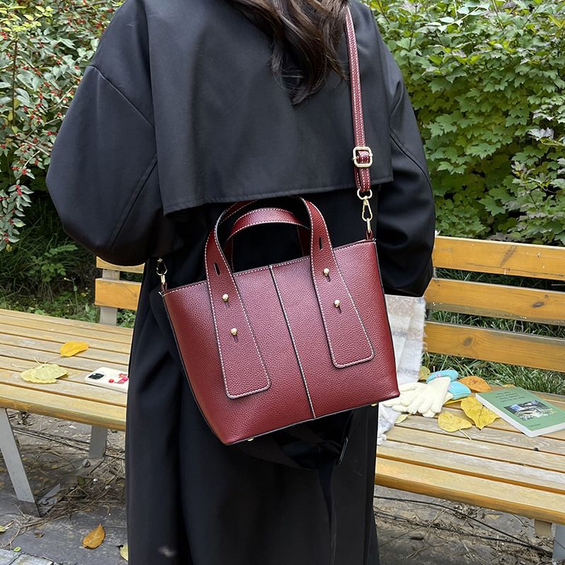 Miss DG 2025 new fashion texture bag casual trend large capacity shopping bag handbag