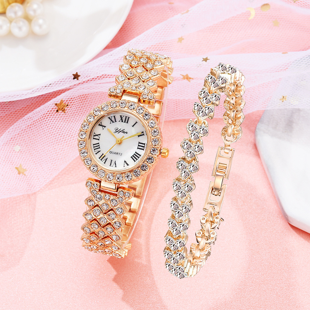 Full Diamond Bracelet + Quartz Watch Combination Package Ladies Fashion Luxury Round Roman Scale Quartz Watch Girls Simple Quartz Watch