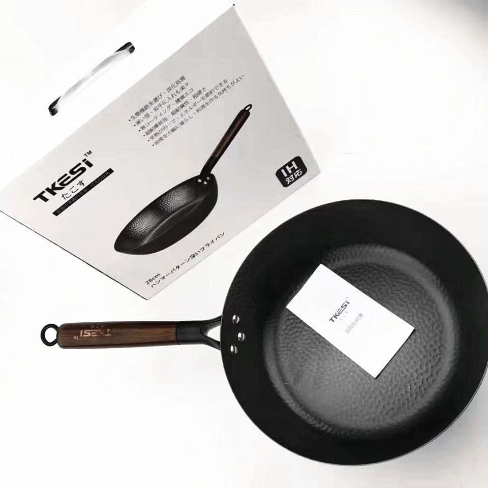 Fish scale type iron pot, uncoated flat bottomed frying pan, frying pan, 28cm oil fume free