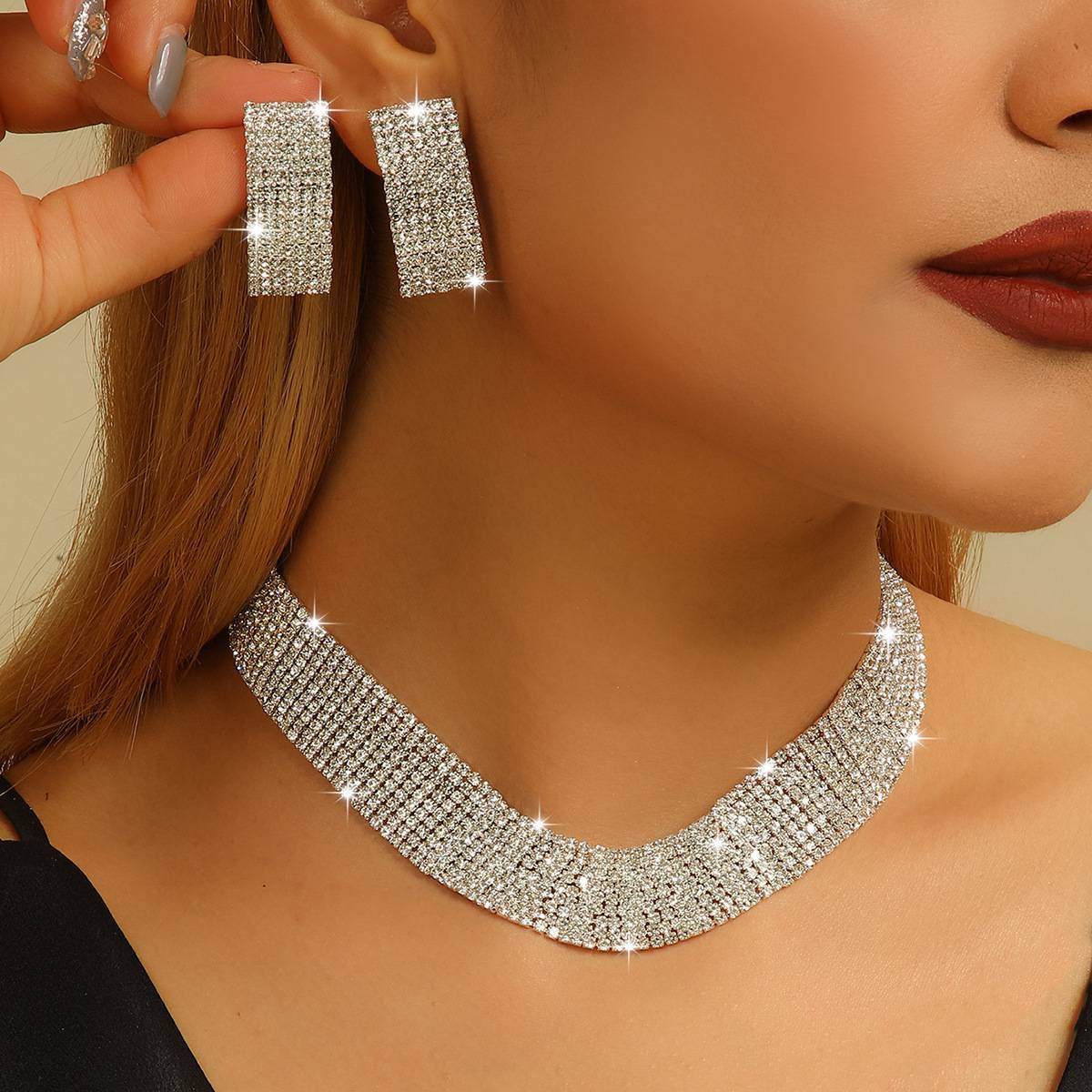 Luxury Full Rhinestone Choker Necklace Earrings 2Pcs Set, Multi Row Sparkling Claw Chain Crystal Jewelry, Adjustable Length Wide Neck Collar, Bling Wedding Party Evening Dinner Dress Accessories, Bridal Prom Banquet Statement Shiny Jewelry Gift for Women Ladies
