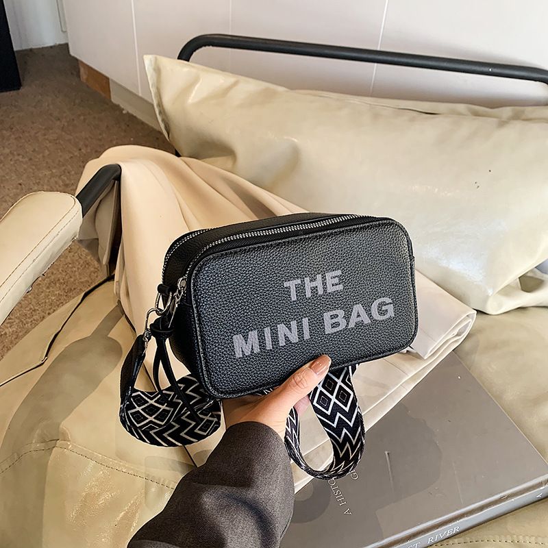 This year's popular new fashion letter shoulder bag Europe and the United States popular letter small square bag crossbody bag 2024 casual women