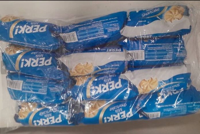 1 pack 12pcs Perk biscuit