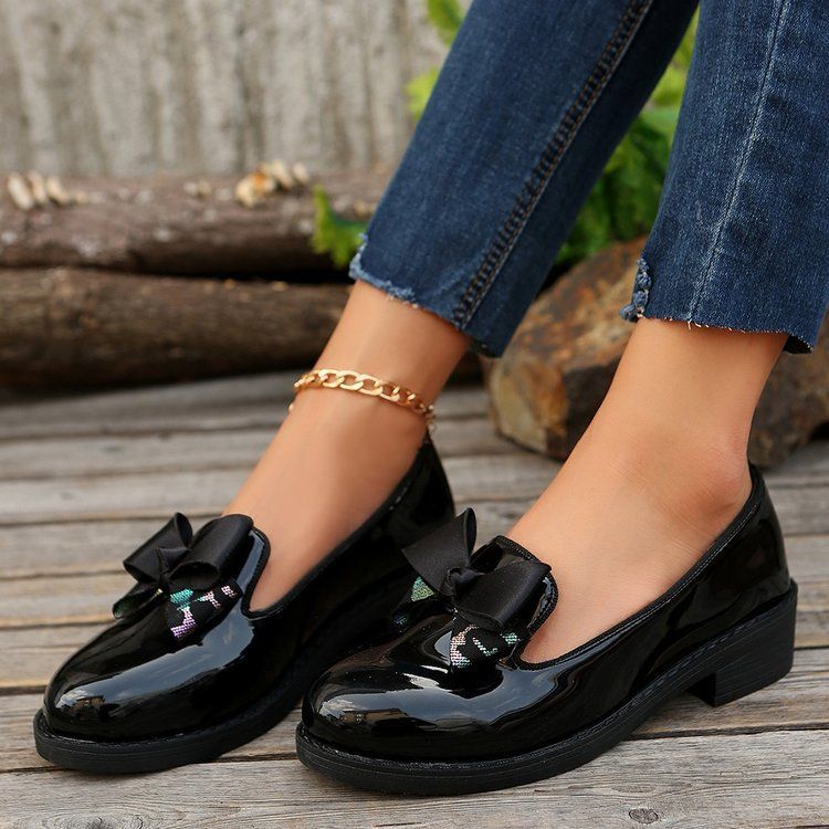 2024 Autumn small leather shoes for women British style patent leather bow preppy style slip-on loafers for women 3321