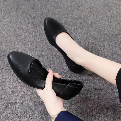 Soft leather painless work shoes] working shoes women black single